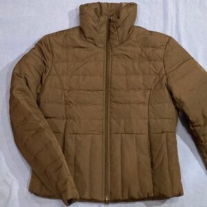 Kenneth Cole Reaction brown puffy jacket. Medium.Fitted/slimming style. NWOT.